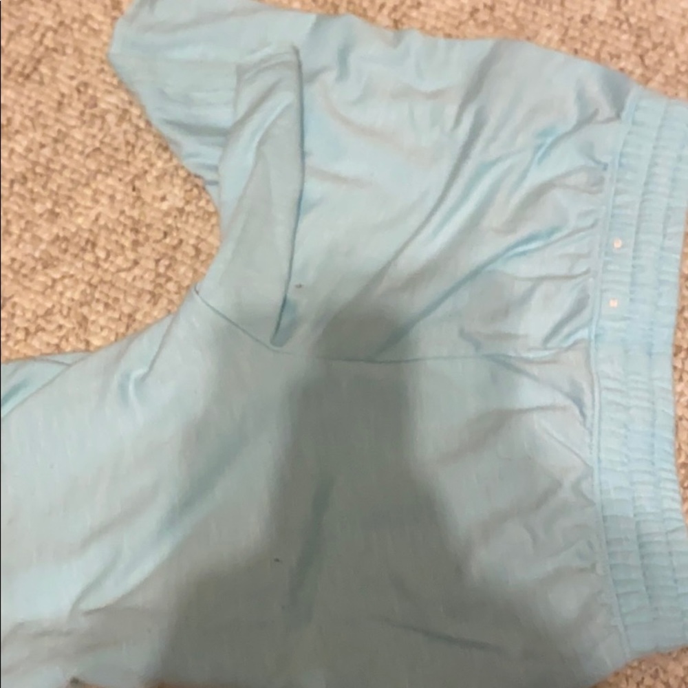 Shorts - Picture 3 of 3